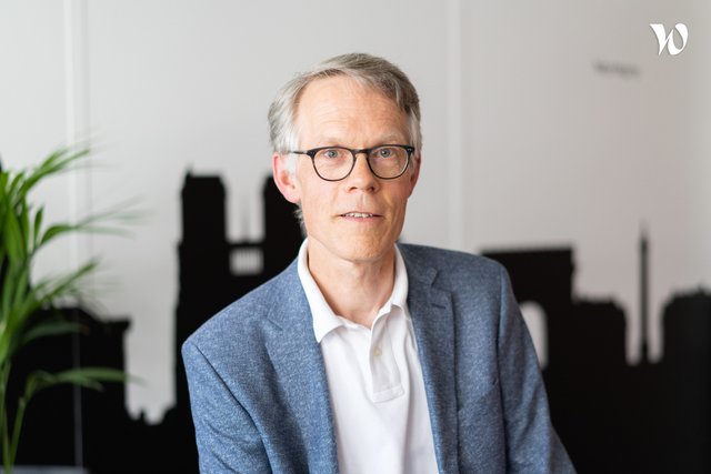 Rencontrez Tom, Directeur financier - KONTRON TRANSPORTATION